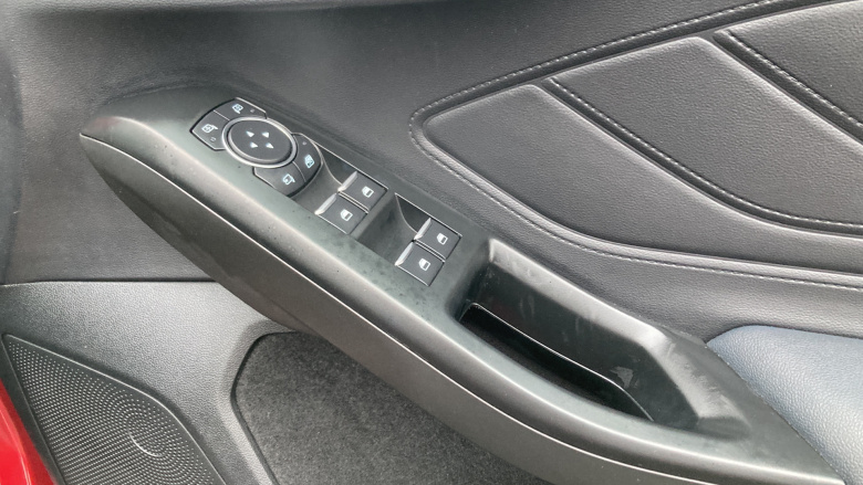 Ford Focus 1.0 EcoBoost 125 Titanium 5dr Petrol Hatchback